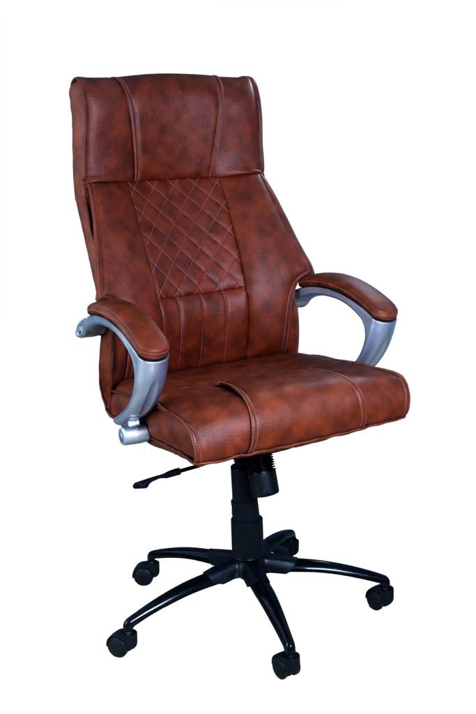 Tan Quilted PU Executive Chair — main
